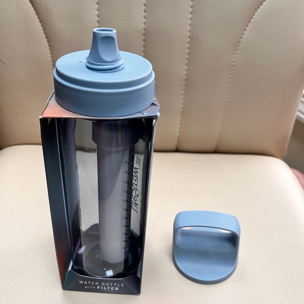 LifeStraw Go Series Water Bottle with Filter - Icelandic Blue - NIB